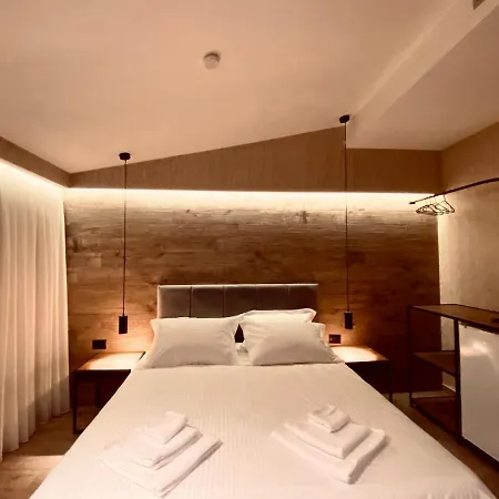 Apartman Deluxe In Blloku Area *